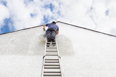 Peinture extérieure à Mourvilles-Hautes — façades et ravalement